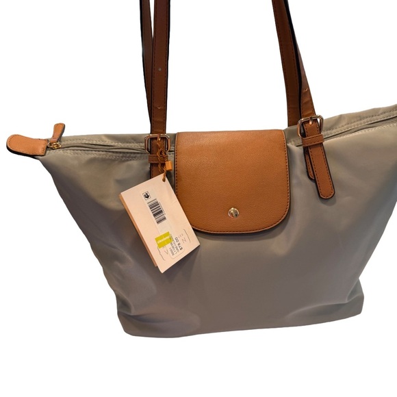 Seven Days Women's Tote/ Shoulder Bag gray W/ Tan Trim Zip Close NWT - Picture 1 of 14